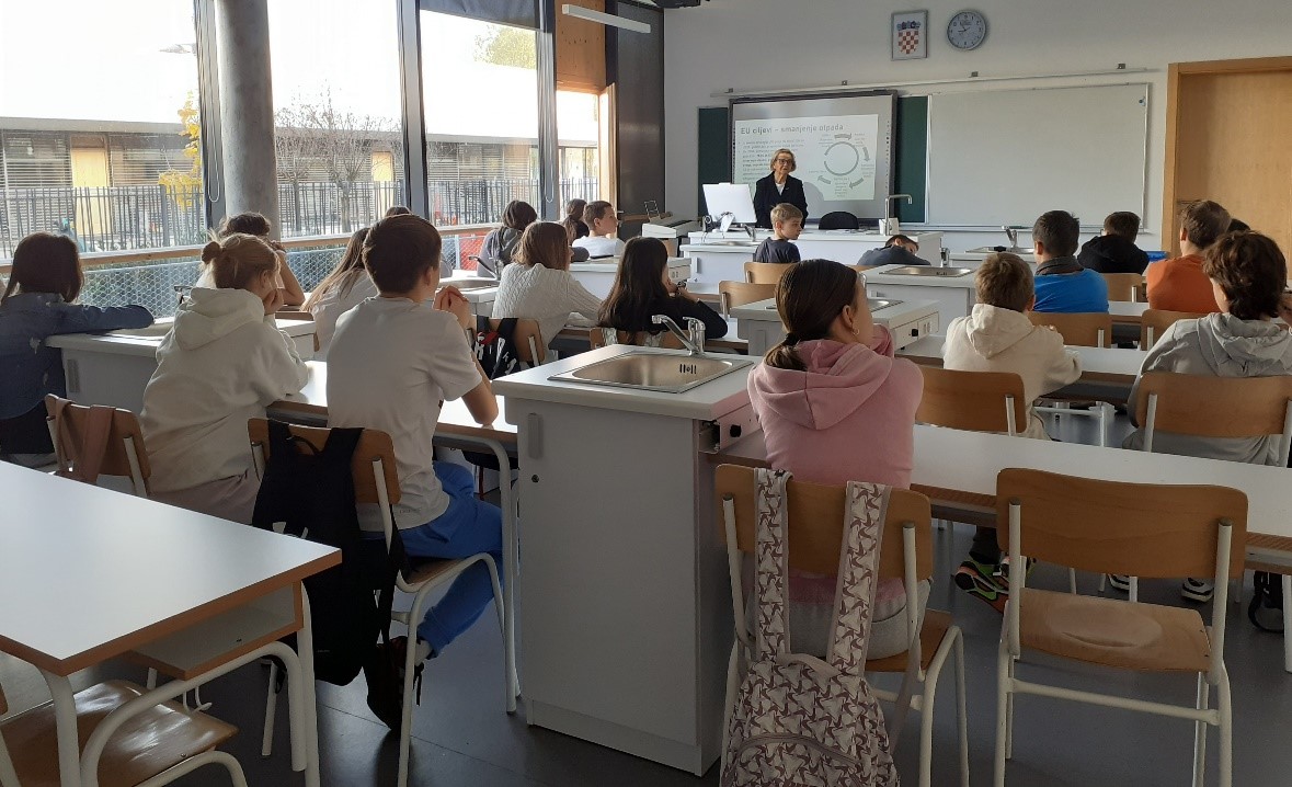 RADIONICE U OSNOVNIM ŠKOLAMA U OKVIRU DOBROVOLJNOG SPORAZUMA GRADA ZAGREBA I MINISTARSTVA POLJOPRIVREDE, ŠUMARSTVA I RIBARSTVA „ZAJEDNO PROTIV OTPADA OD HRANE“